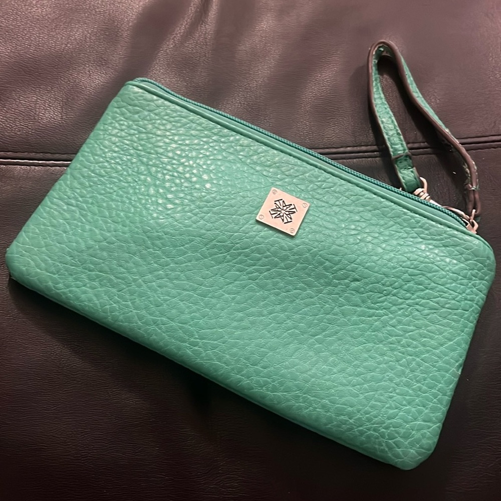 Green Pouch Wristlet